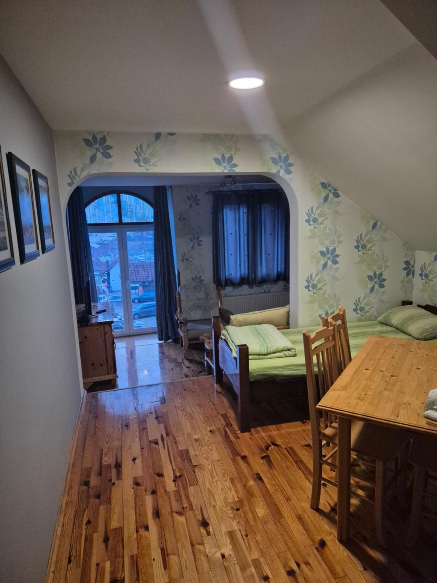 Nova Varoš Caffe Pizzeria I Apartmani Bona Fides Nm מראה חיצוני תמונה