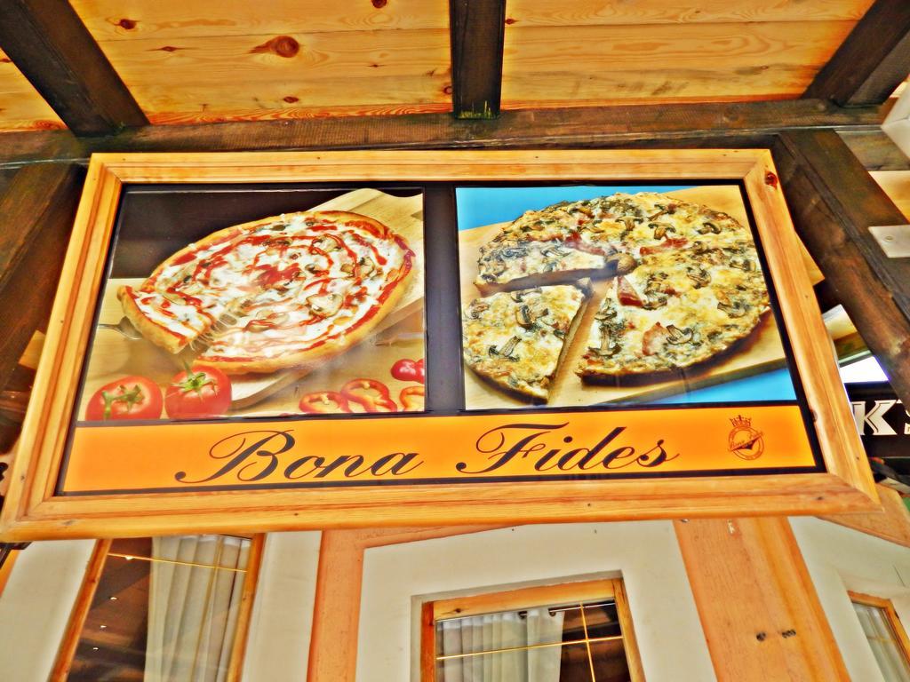 Nova Varoš Caffe Pizzeria I Apartmani Bona Fides Nm מראה חיצוני תמונה