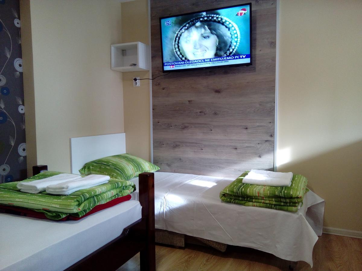 Nova Varoš Caffe Pizzeria I Apartmani Bona Fides Nm מראה חיצוני תמונה