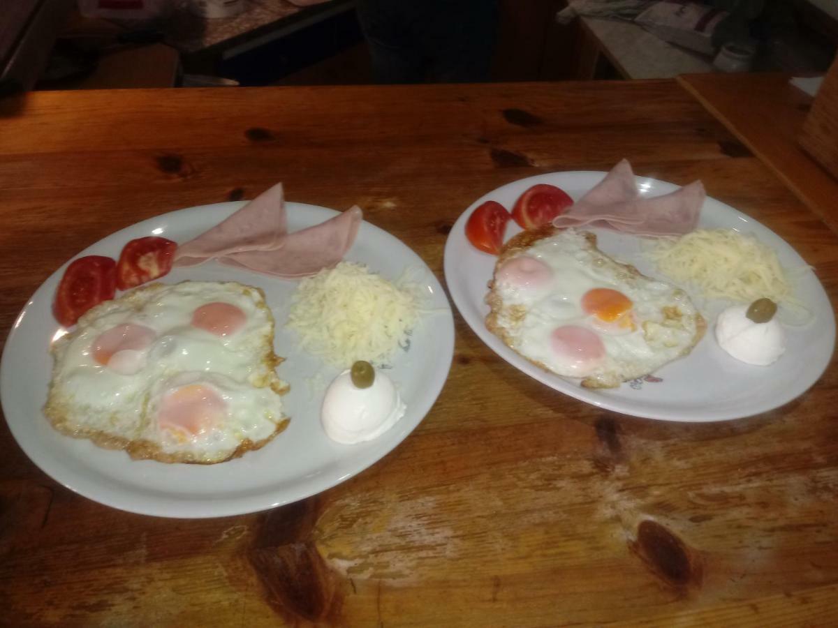 Nova Varoš Caffe Pizzeria I Apartmani Bona Fides Nm מראה חיצוני תמונה